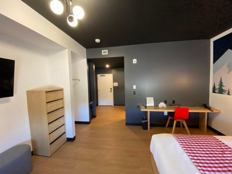 Raven Inn Whitehorse Esterno foto