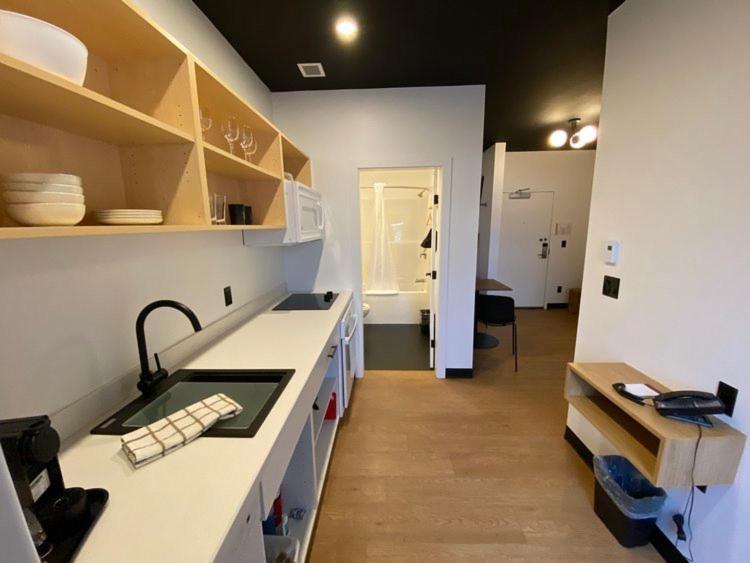 Raven Inn Whitehorse Esterno foto
